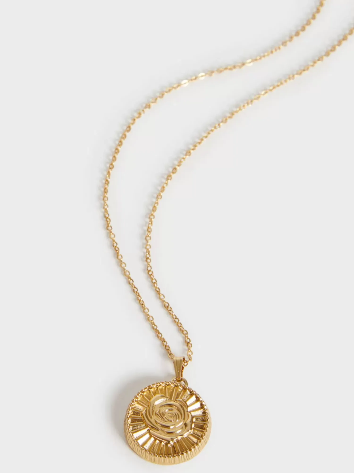 Rouje Mama Medallion